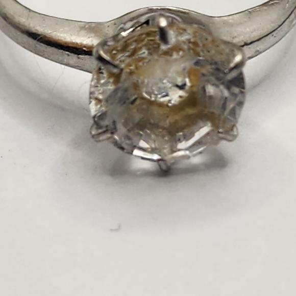 3 carat round brilliant diamond set in sterling silver. - Picture 2 of 8